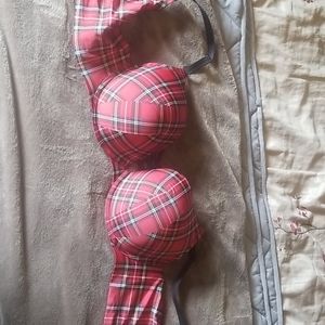 Torrid 38DDD bra